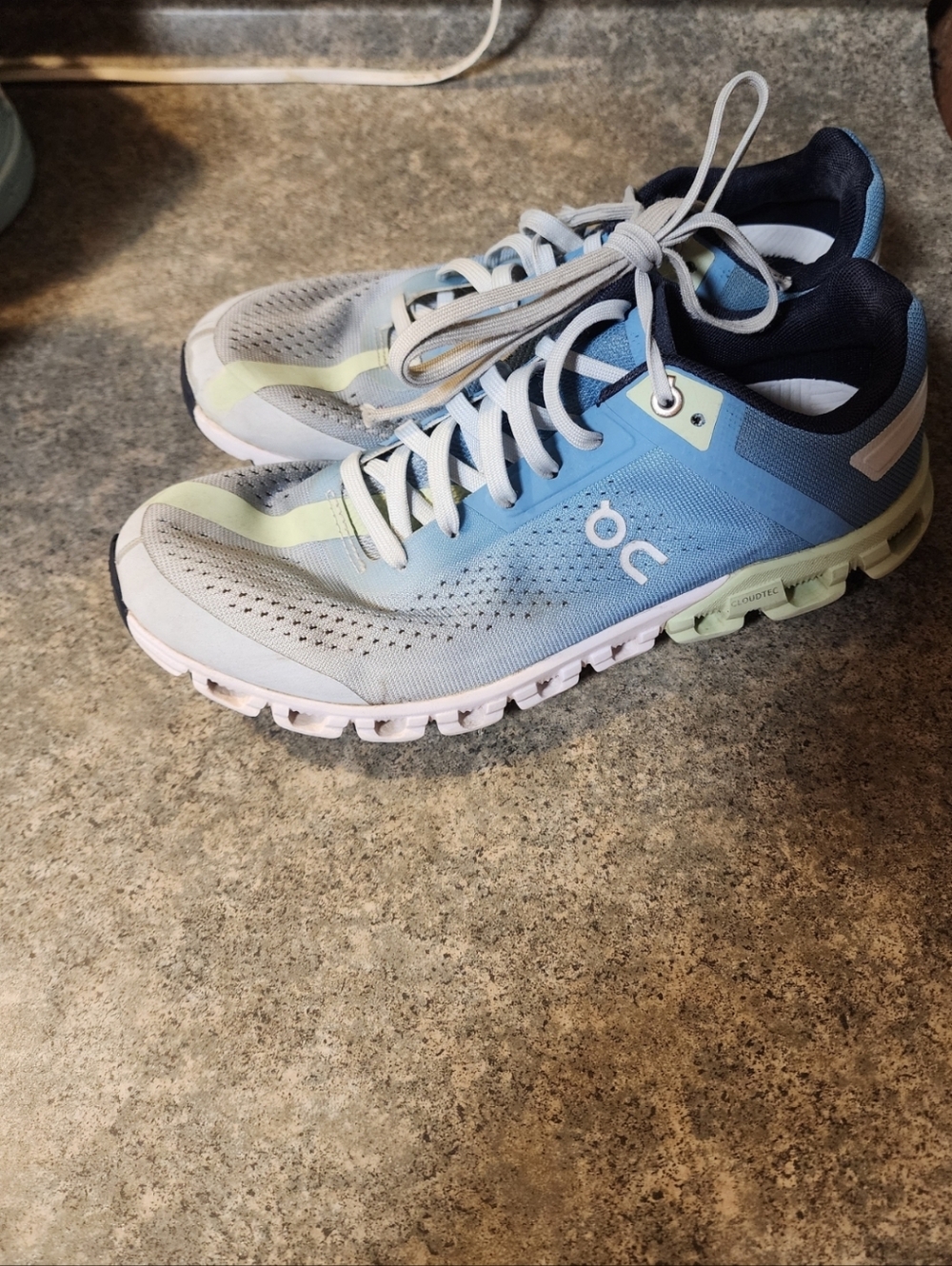 On Running Cloudswift Light Blue/Gray Running Shoes